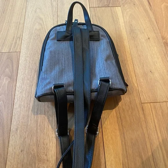 Roots mini backpack - Picture 3 of 4